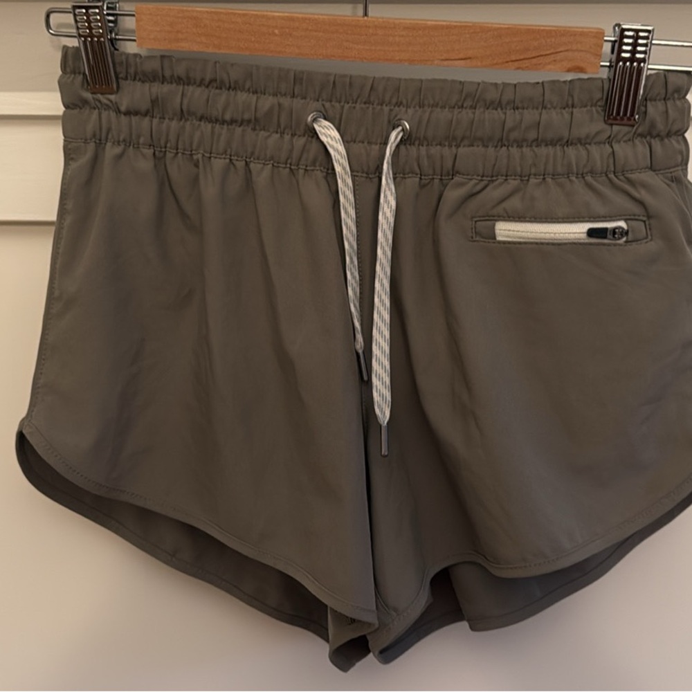 Vuori Clementine Short 2.0 Women's Performance Shorts